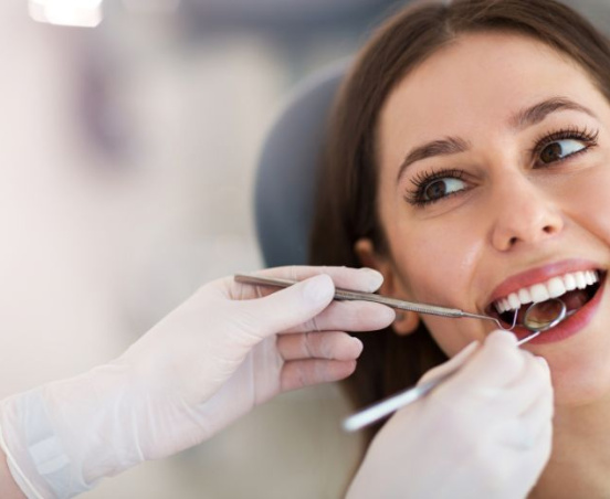 Leczenie kanałowe zęba – na czym polega i ile kosztuje? Poradnik dla pacjenta