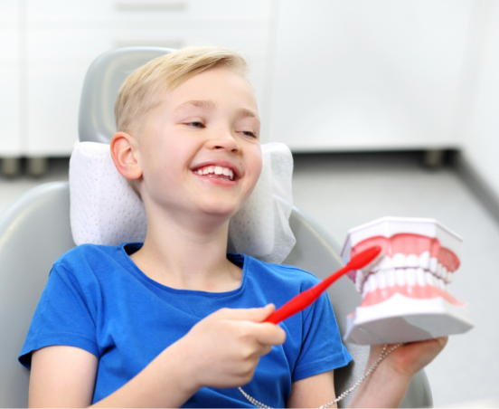 Pierwsza wizyta u dentysty z dzieckiem - jak się przygotować?